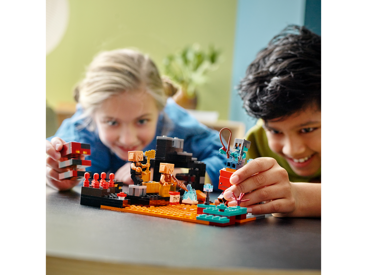 LEGO® 21185 The Nether Bastion - Minecraft®