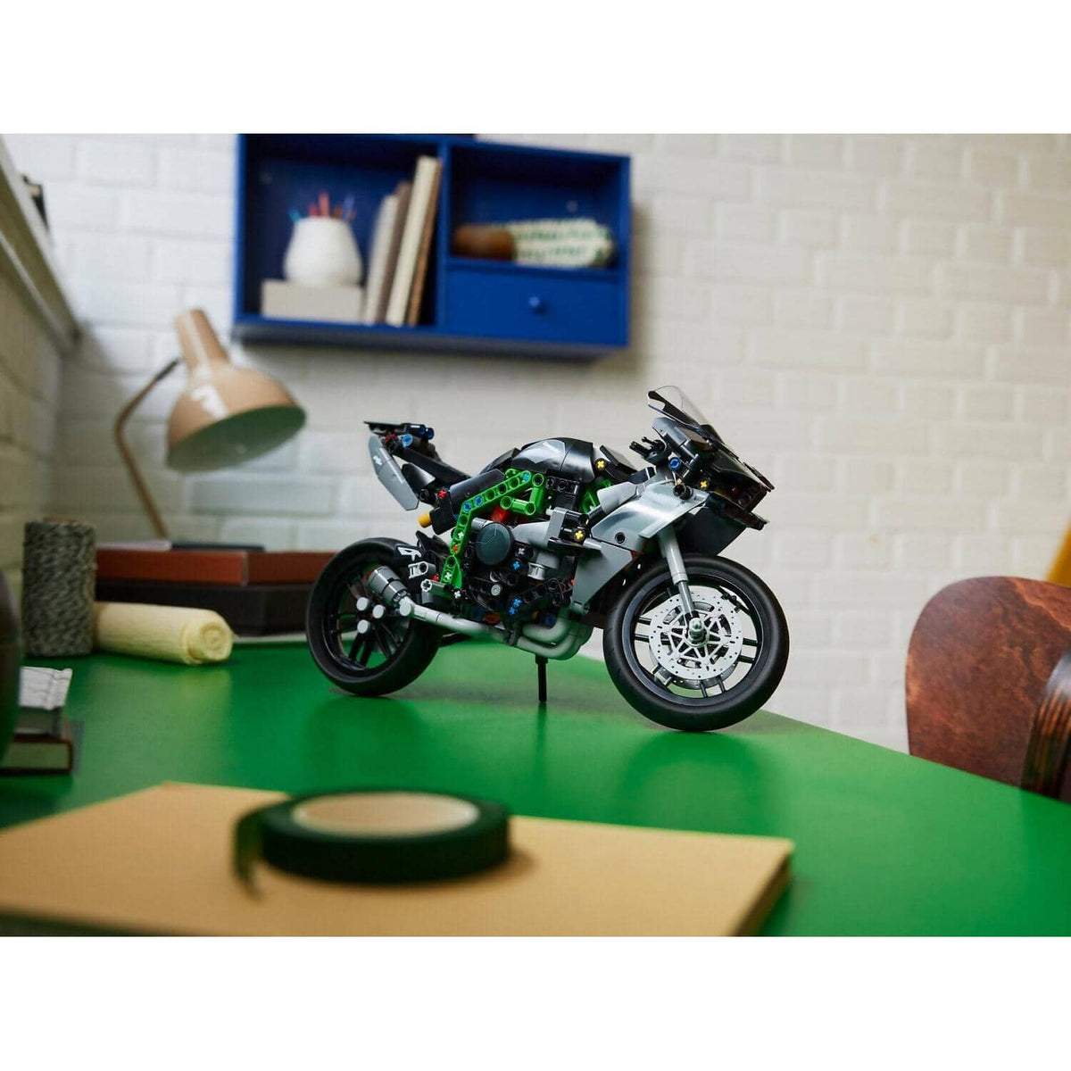 LEGO® 42170 Kawasaki Ninja H2R Motorcycle - Technic