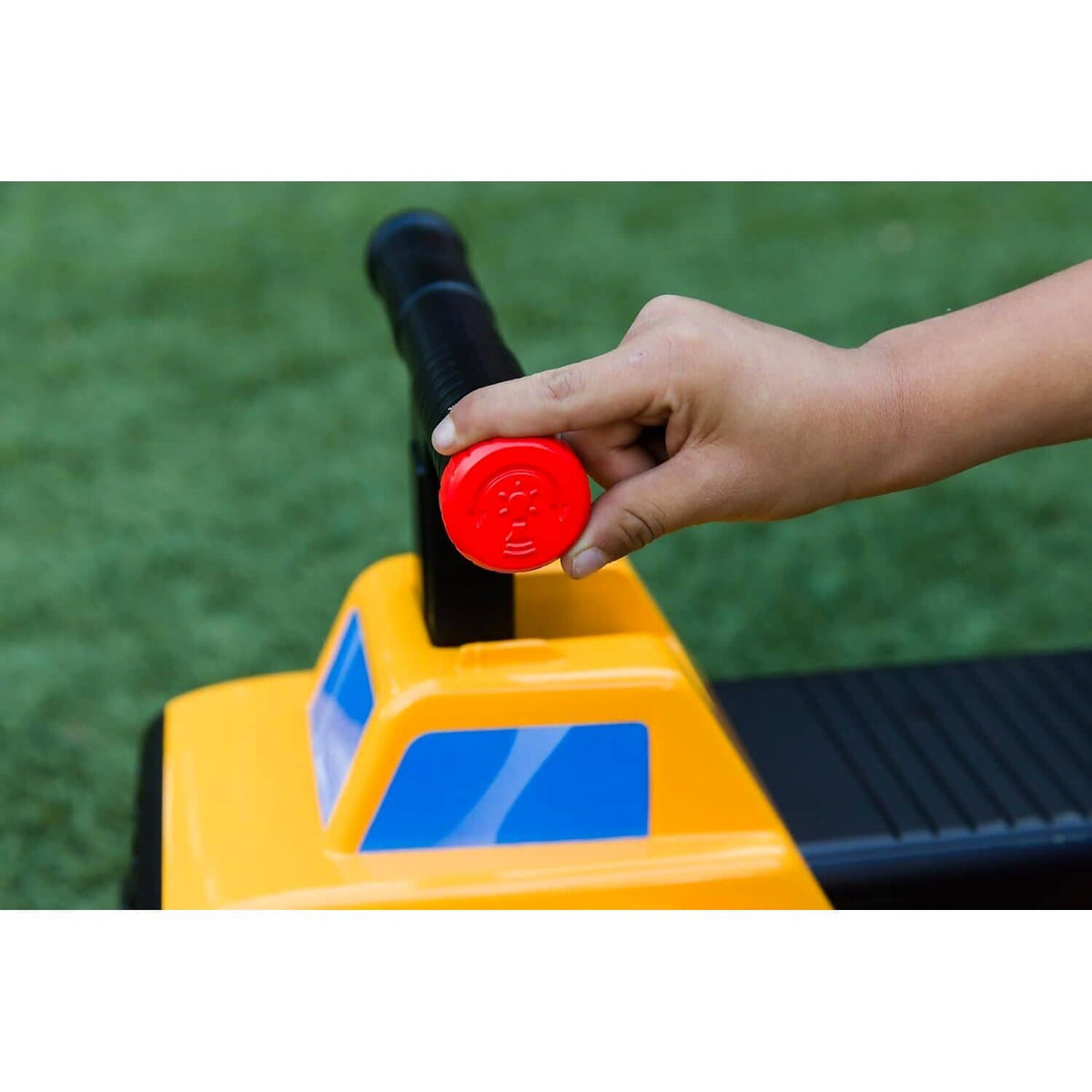 CAT® - Play And Ride Dump Truck 2-in-1 Vehicle