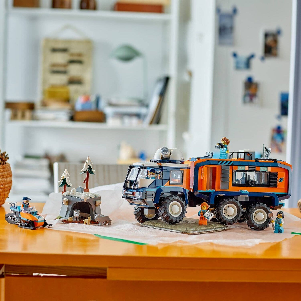 LEGO® 60471 Arctic Explorer Science Lab Truck - City