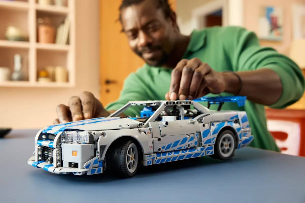 LEGO® 42210 2 Fast 2 Furious Nissan Skyline GT-R (R34) Car - Technic