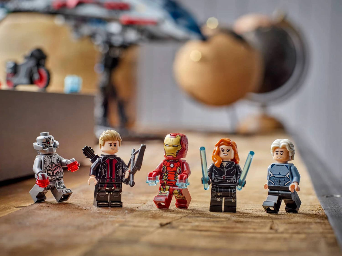 LEGO® 76325 Avengers: Age of Ultron Quinjet - Marvel Super Heroes
