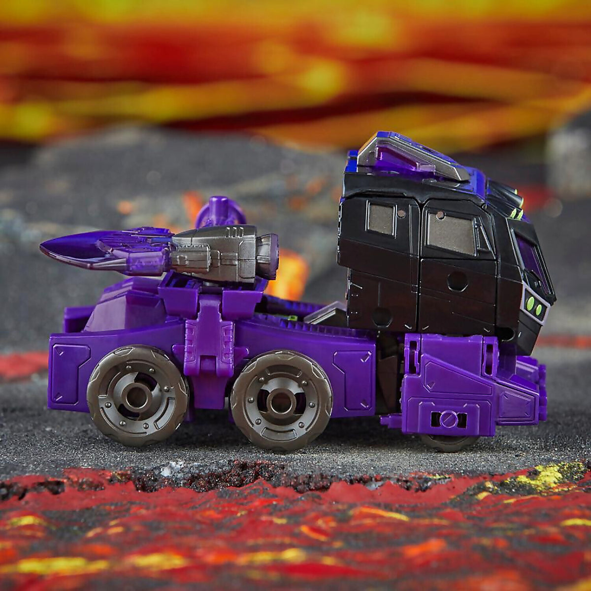 Transformers - Legacy United Animated Universe Decepticon Motormaster Action Figure - Hasbro