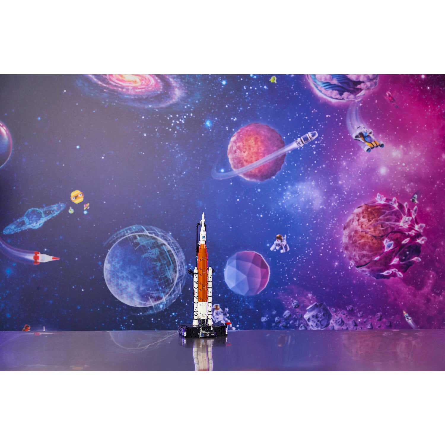 LEGO® 42221 NASA Artemis Space Launch System Rocket - Technic