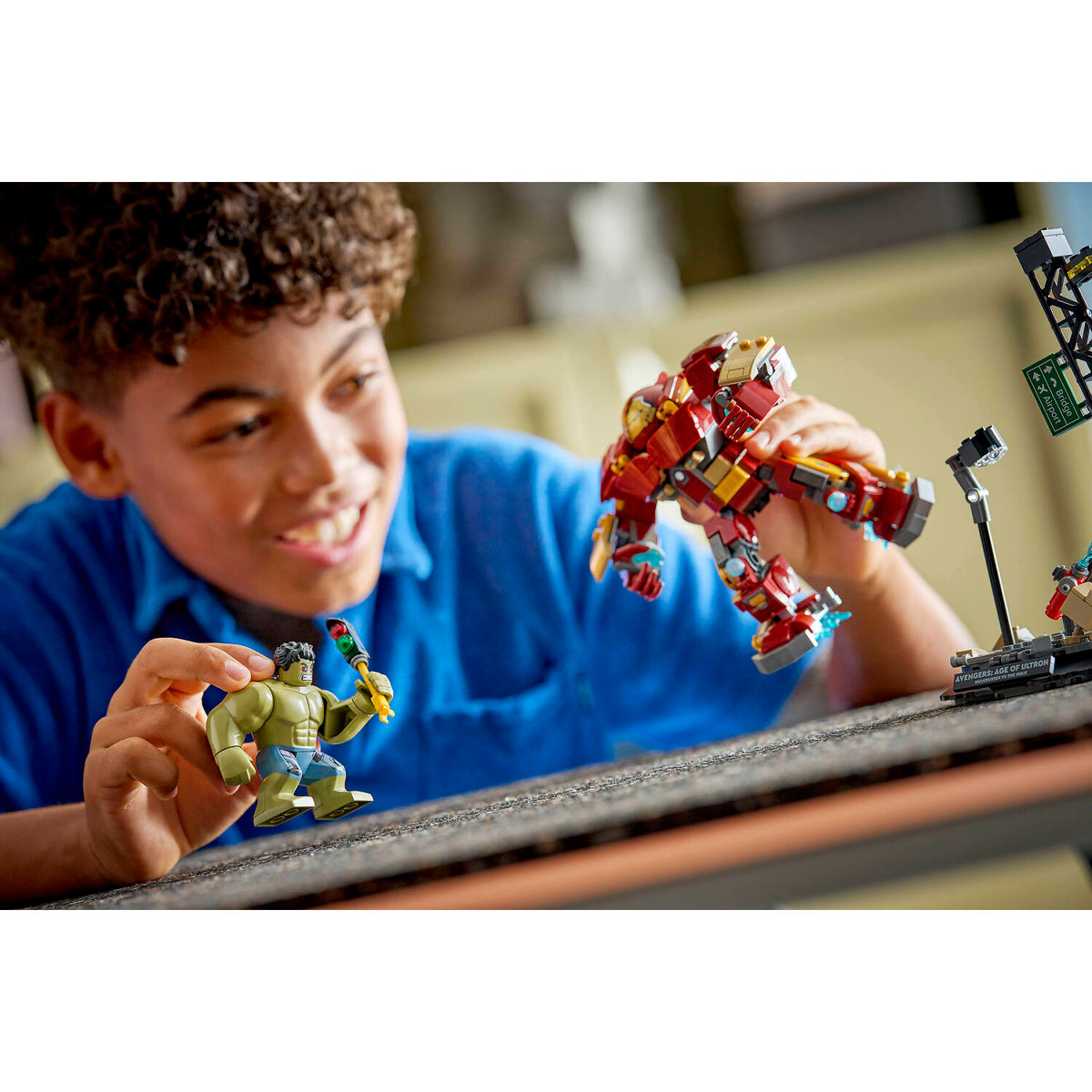 LEGO® 76343 Epic Battle: Hulkbuster vs. The Hulk - Marvel Super Heroes