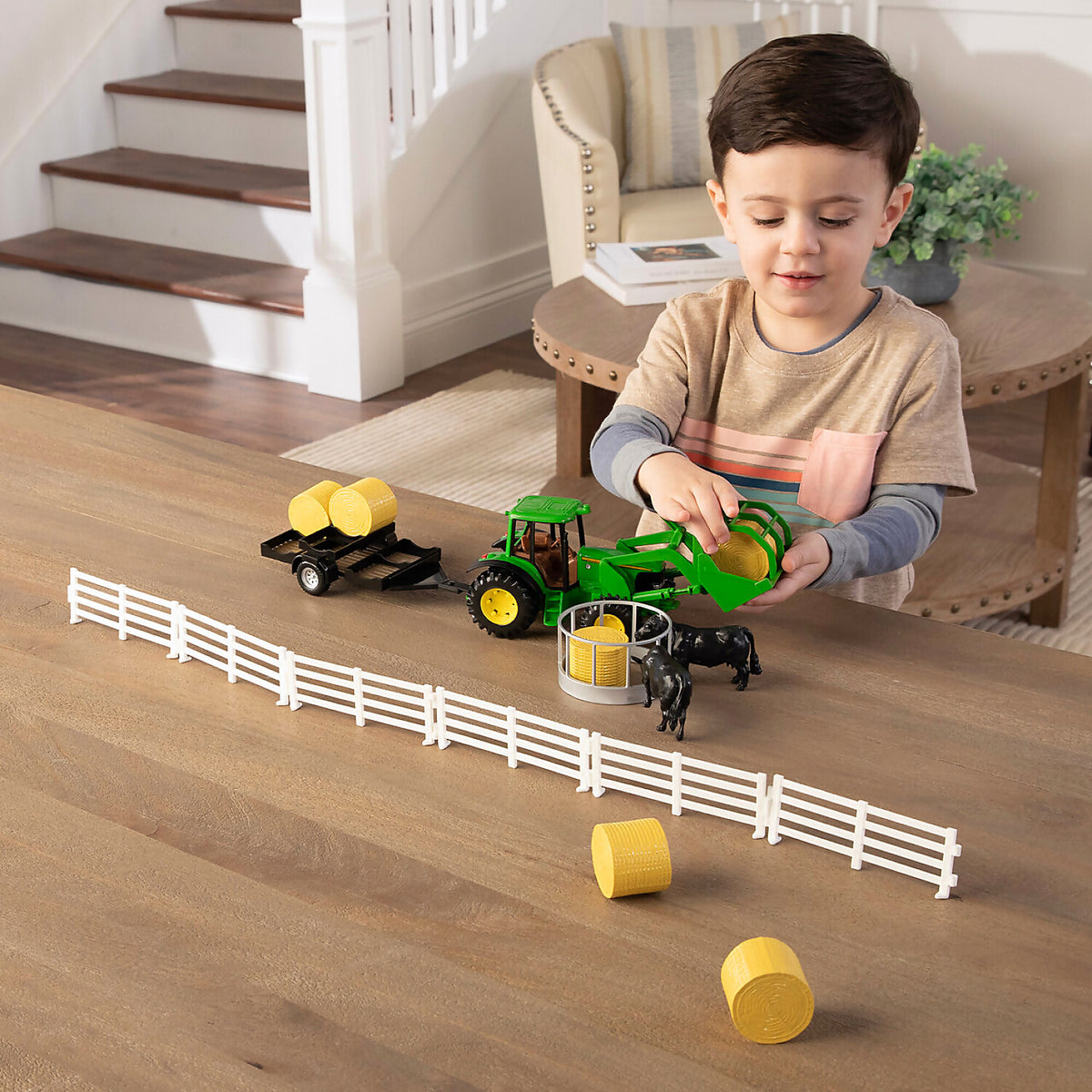 John Deere - 1:32 Scale Haying Set with Tractor Trailer Farm Animals