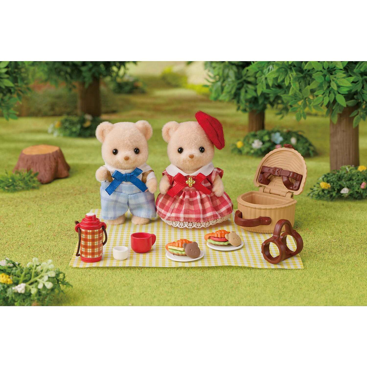 Sylvanian Families - Biscuit Bear Sister & Brother - Delicious Picnic Playset