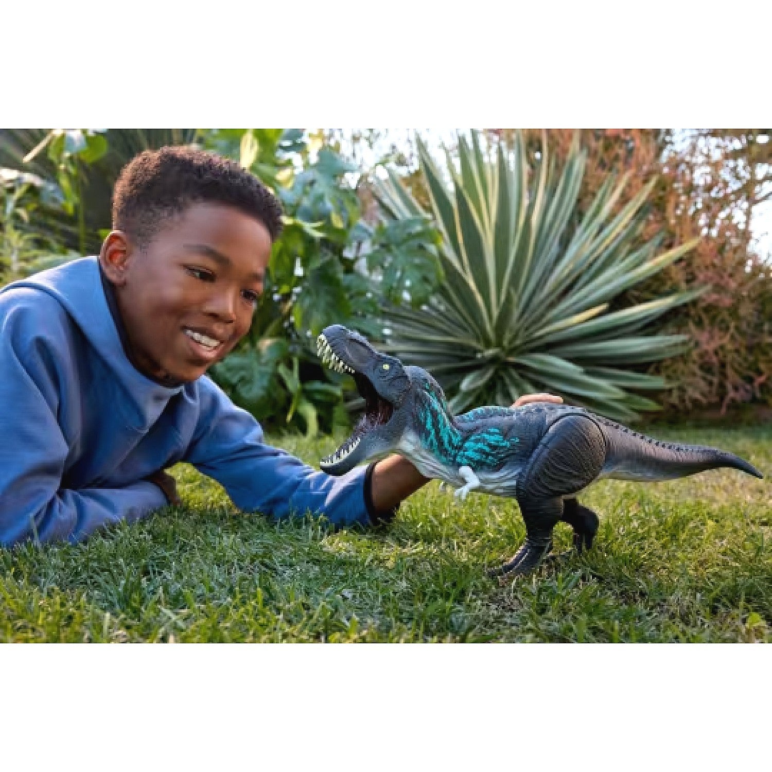 Jurassic World - Muscle Madness Tyrannosaurus Rex Dinosaur Action Figure - Mattel