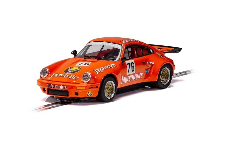 SCALEXTRIC - C4211 1:32 PORSCHE 911 CARRERA RSR SLOT CAR SUIT CARRERA