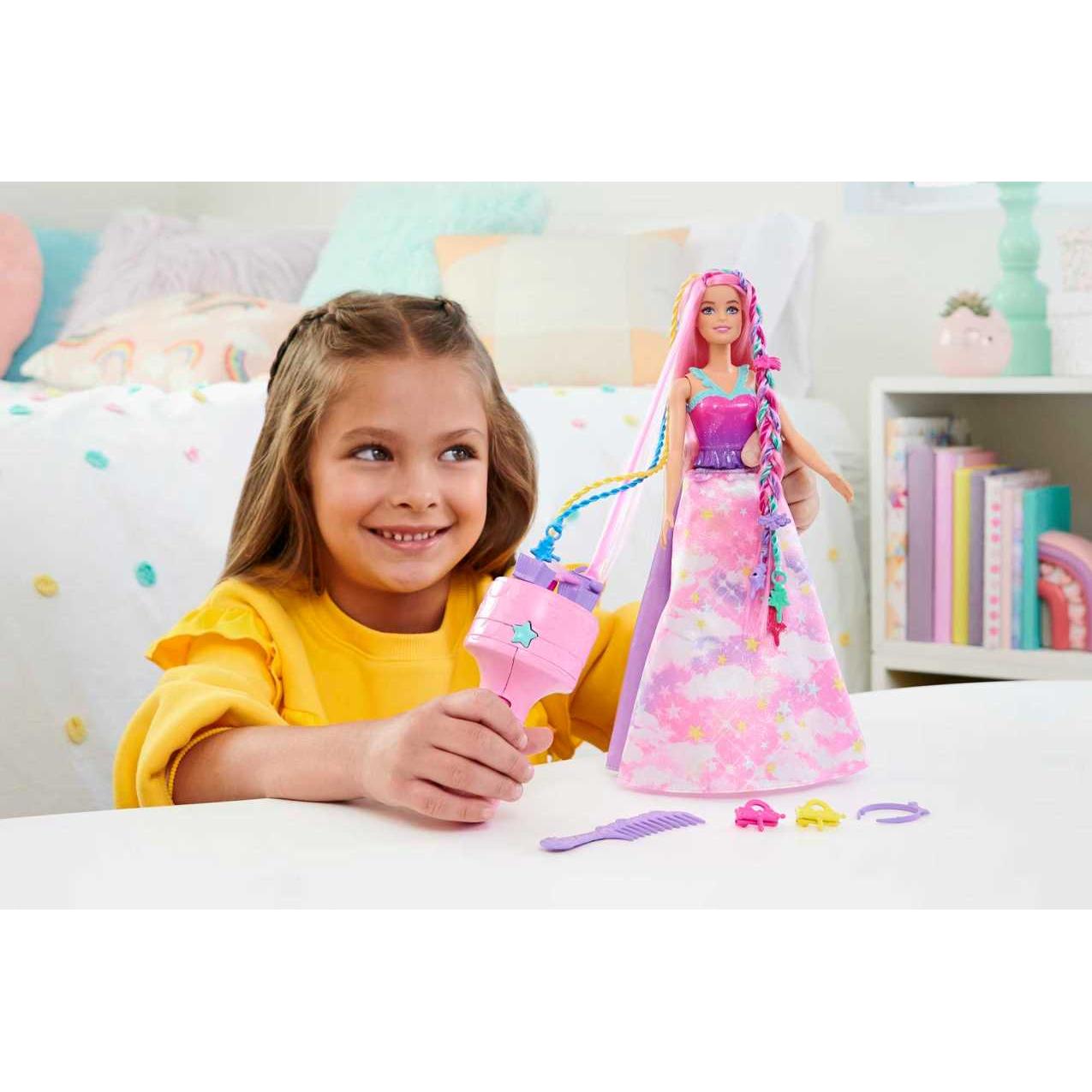 Barbie - Dreamtopia Twist n Style Doll and Accessories
