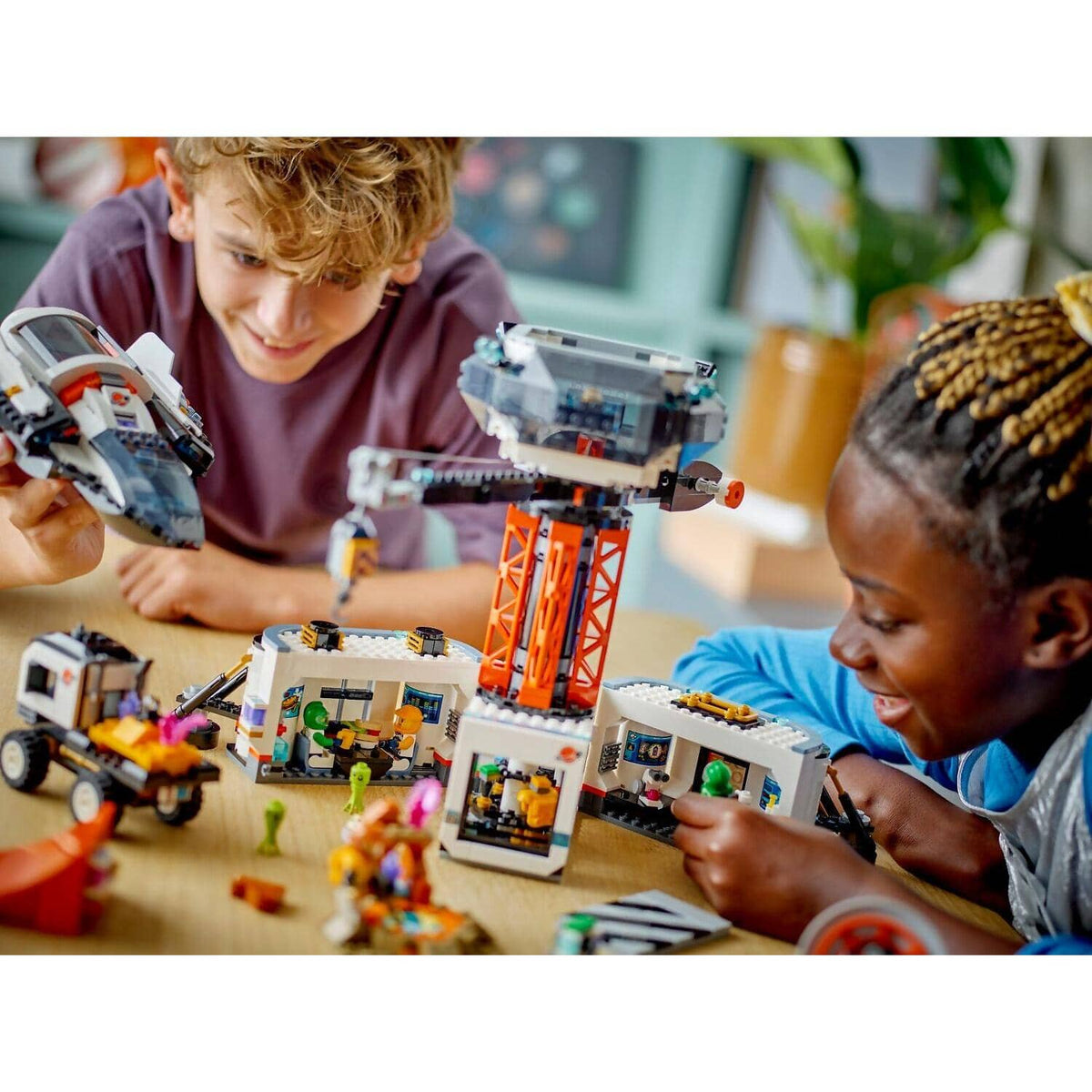 LEGO® 60434 Space Base and Rocket Launchpad - City