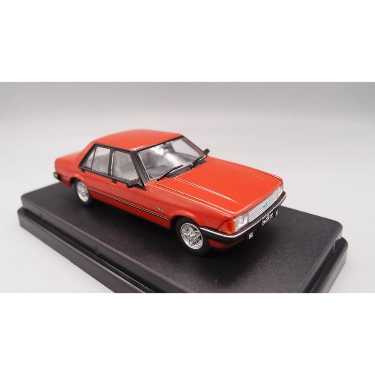 DDA COLLECTIBLES - 1:43 SCALE - CHESTNUT XD 1982 FORD ESP FALCON - DIECAST MODEL