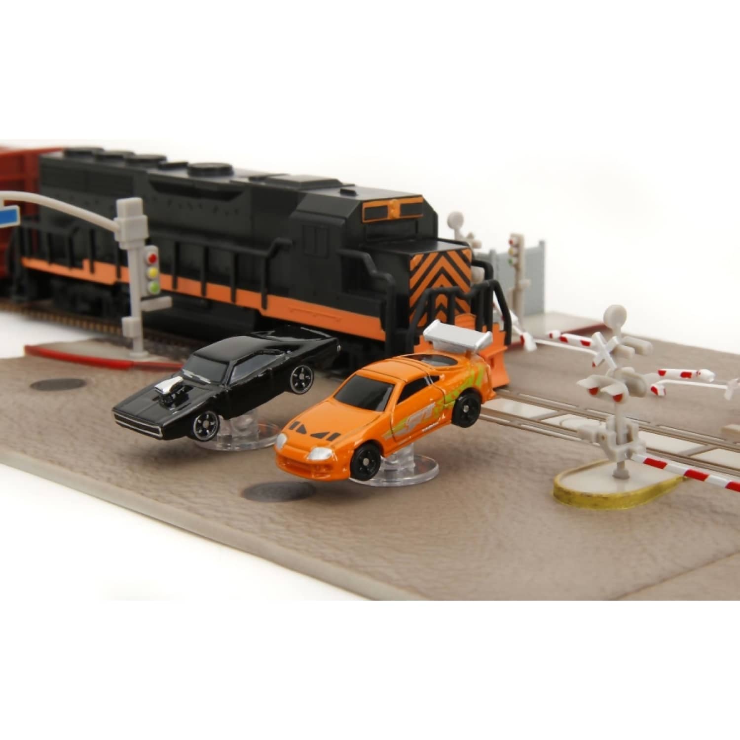 JADA TOYS - FAST & FURIOUS NANO TRAIN SCENE SCALE DIECAST SET