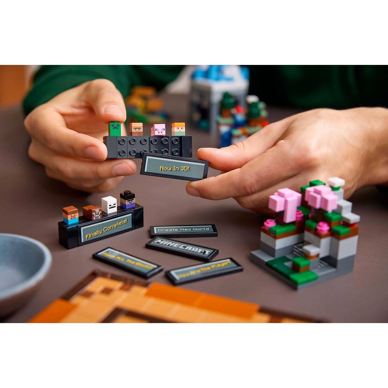 LEGO® 21265 The Crafting Table - Minecraft®