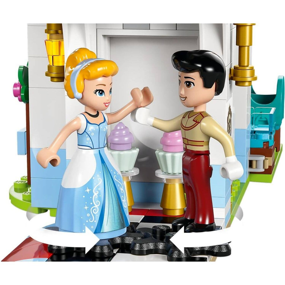 LEGO® 43275 Cinderella's Castle & Horse Carriage - Disney