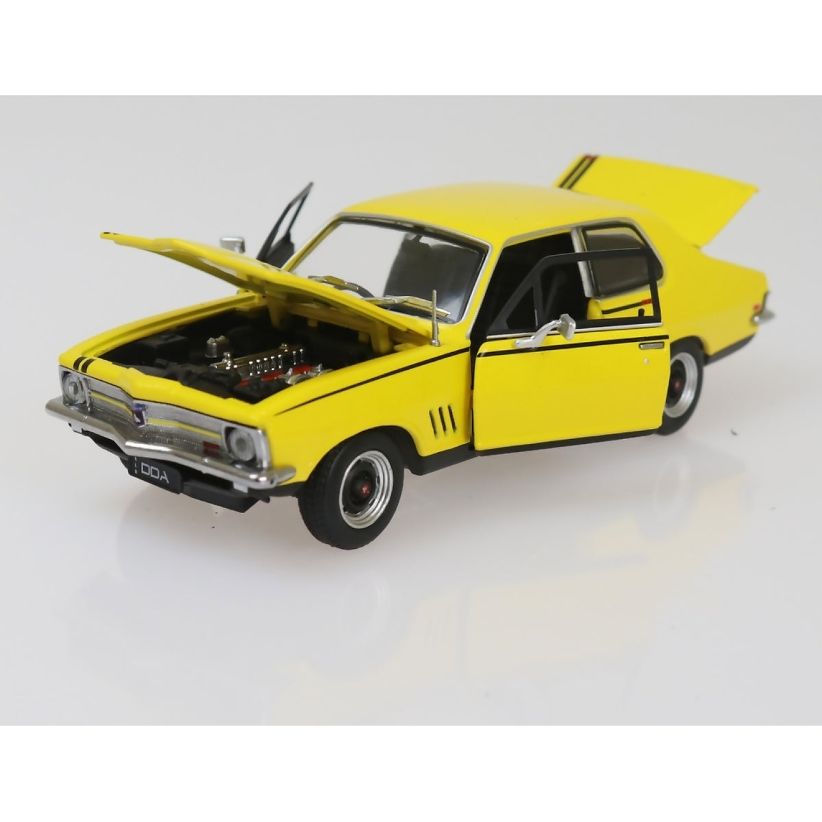 DDA COLLECTIBLES - 1:32 SCALE - YELLOW LC GTR HOLDEN TORANA - DIECAST MODEL