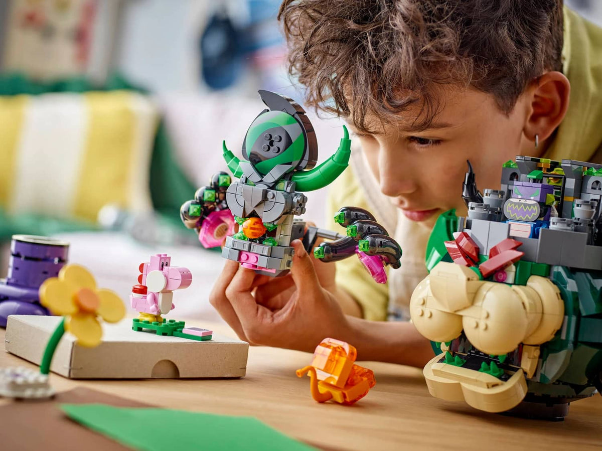 LEGO® 72042 Prince Florian & Castle Bowser - Super Mario™
