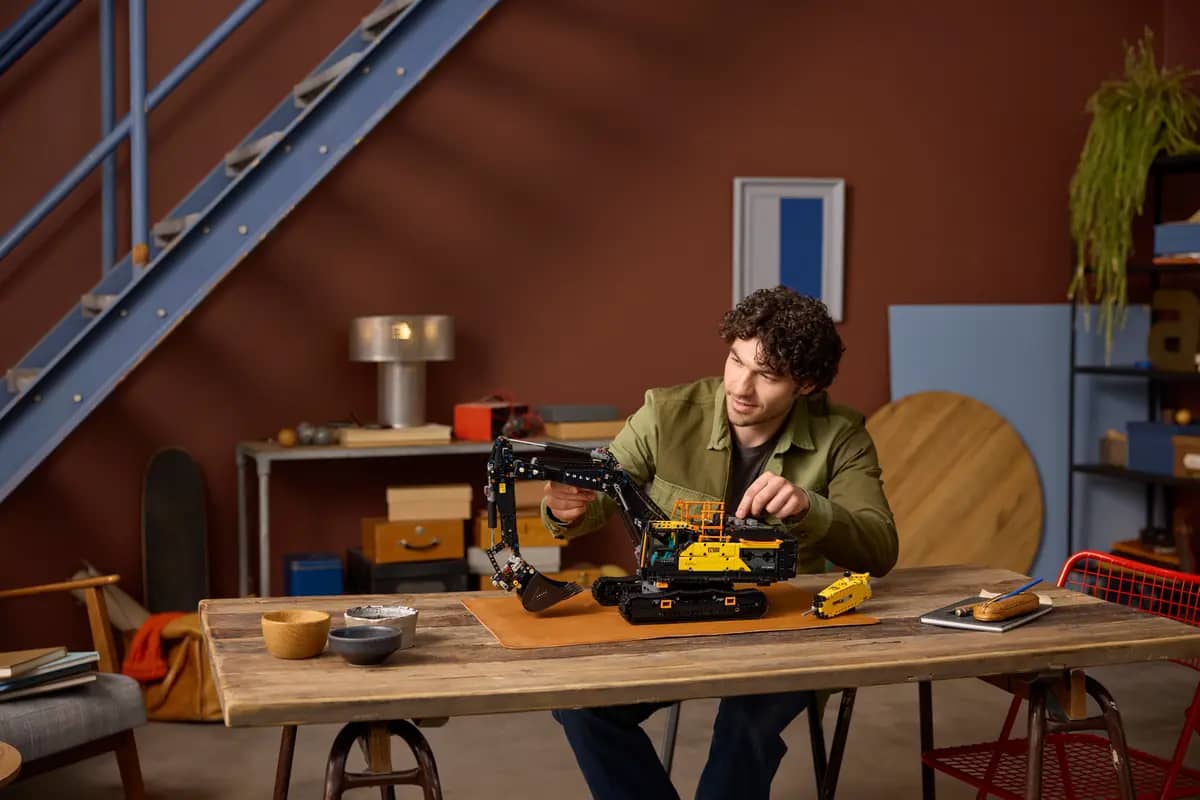 LEGO® 42215 Volvo EC500 Hybrid Excavator - Technic