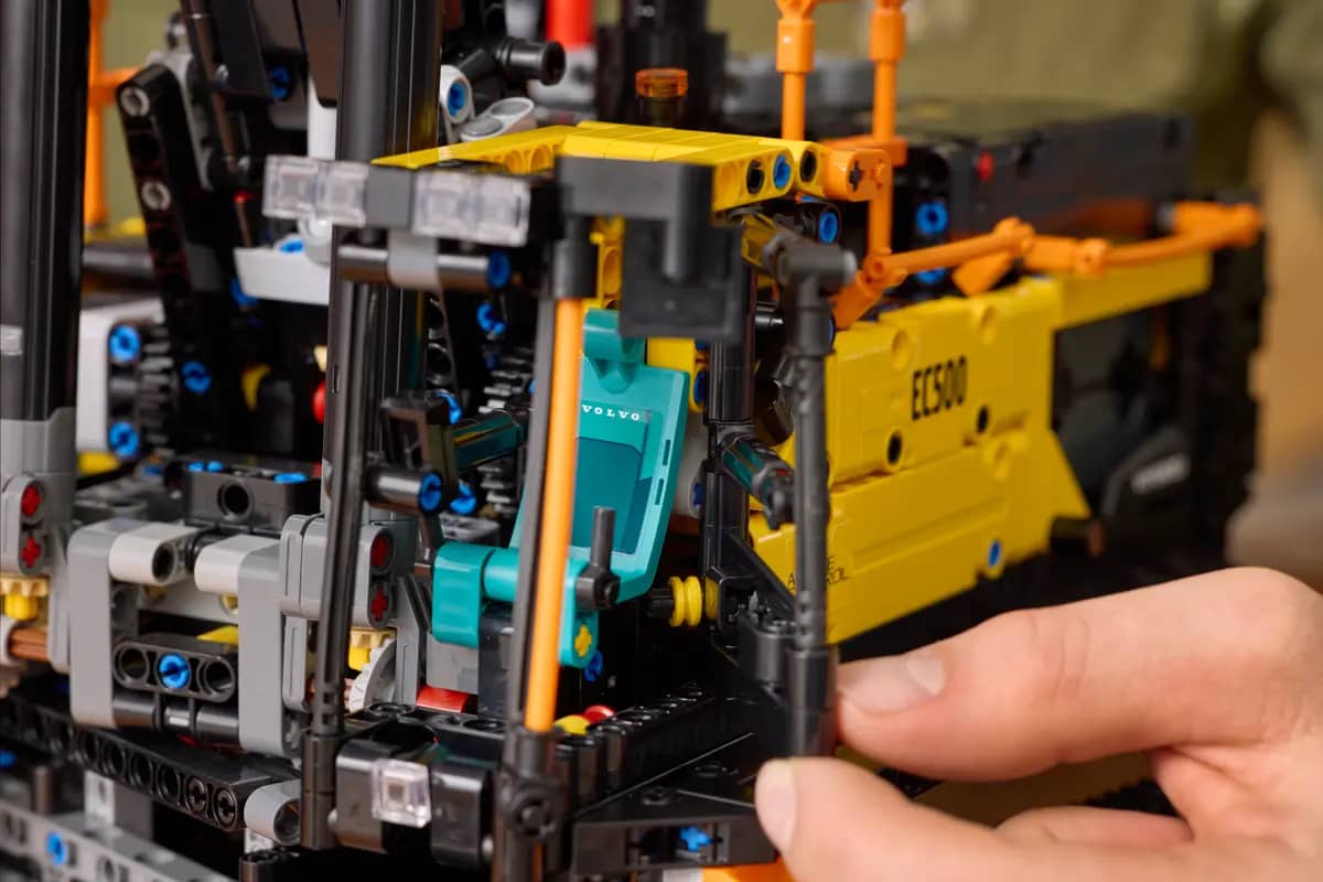 LEGO® 42215 Volvo EC500 Hybrid Excavator - Technic