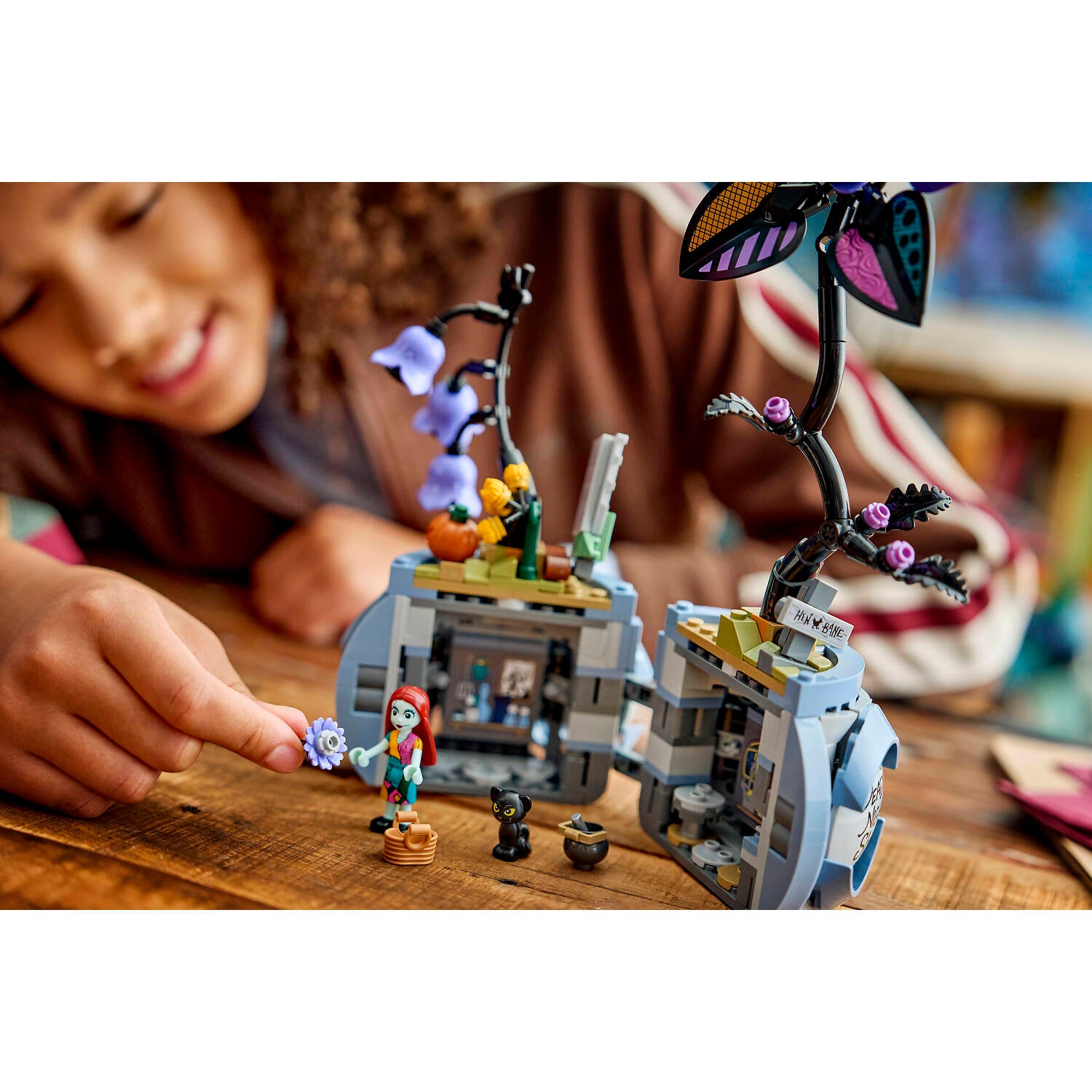 LEGO® 43288 Sally's Flowerpot - Disney