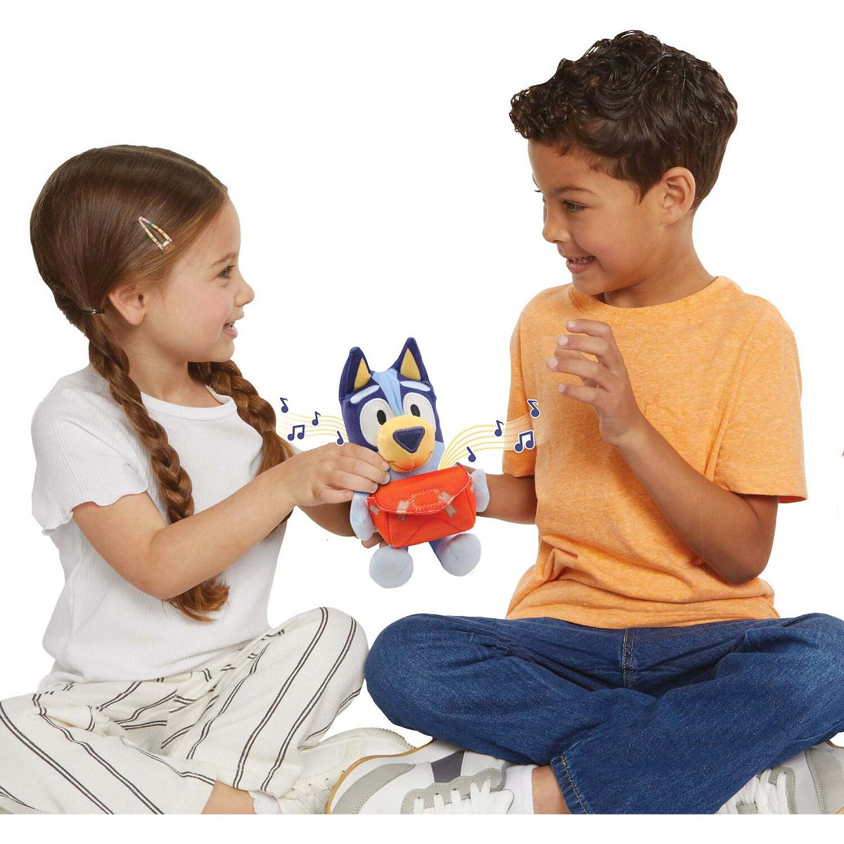 Bluey - Pass The Parcel Musical Game!