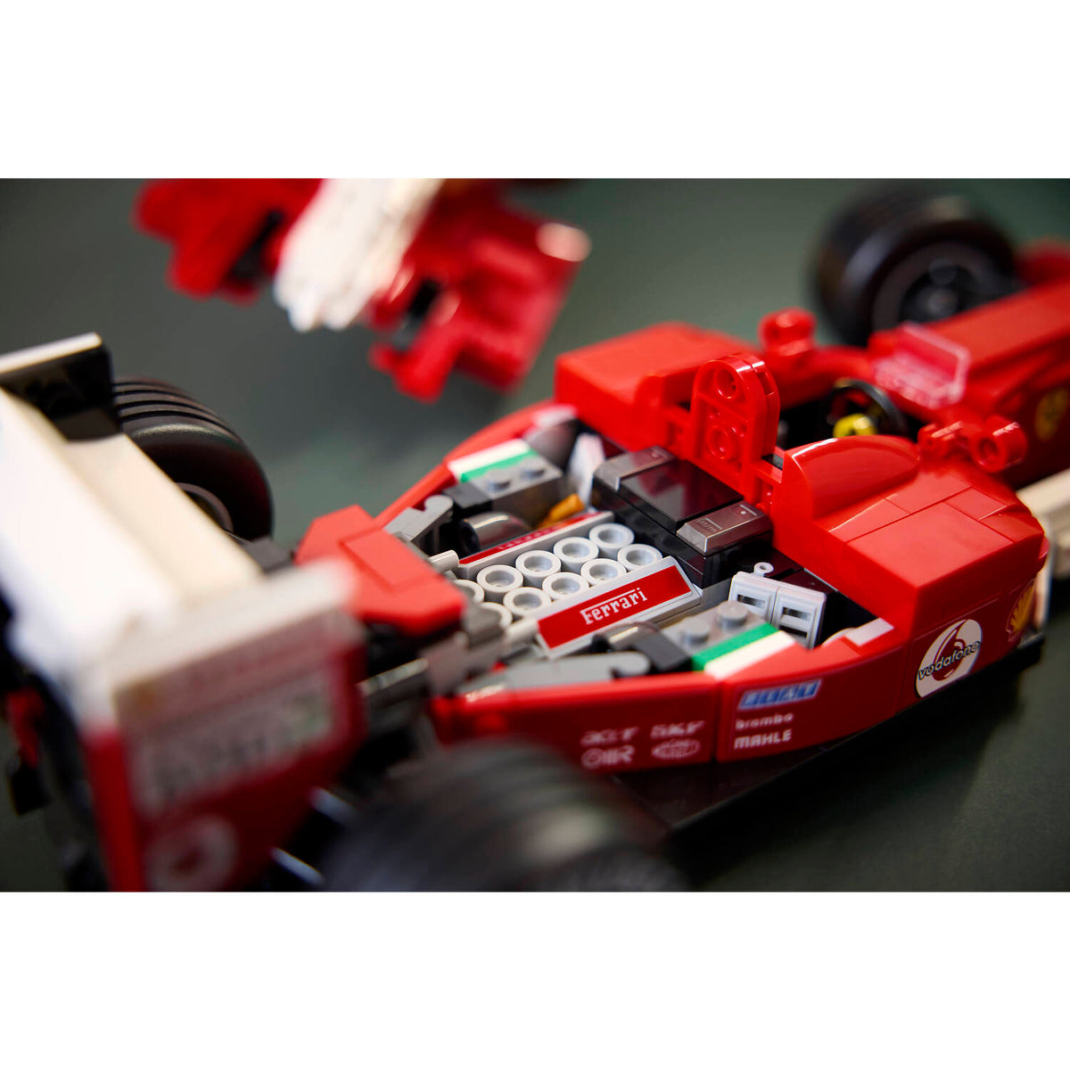 LEGO® 11375 Ferrari F2004 & Michael Schumacher - ICONS