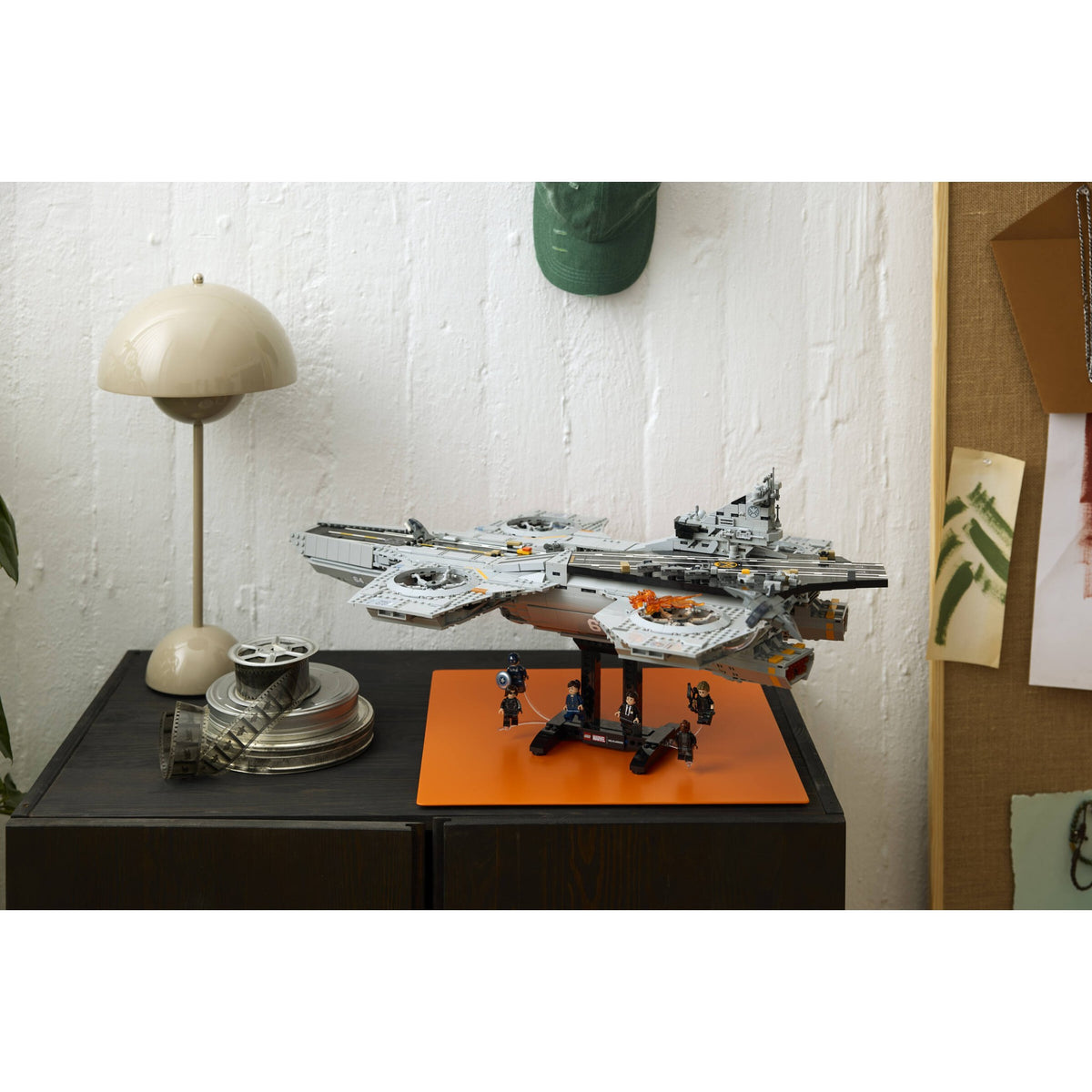 LEGO® 76354 S.H.I.E.L.D. Helicarrier - Marvel Super Heroes