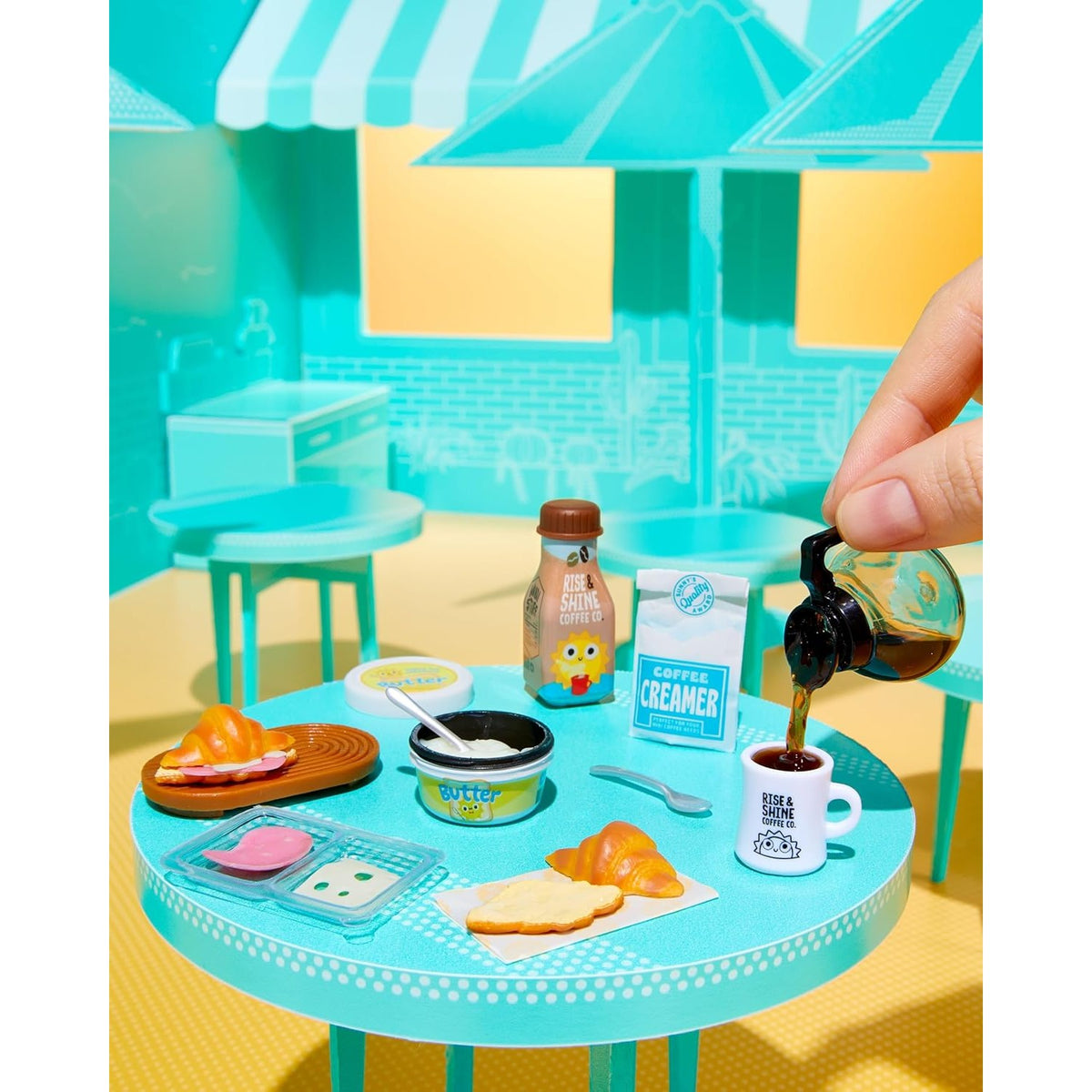 MGA's -  Miniverse - Make It Mini Cafe Series Series 6 Blind Capsule