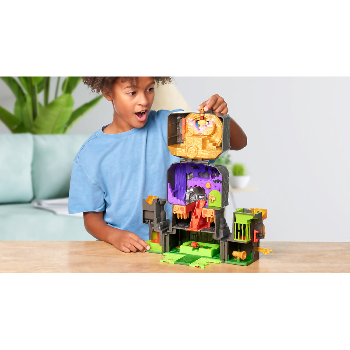Treasure X - Lost Lands Skull Island Temple Mega Playset