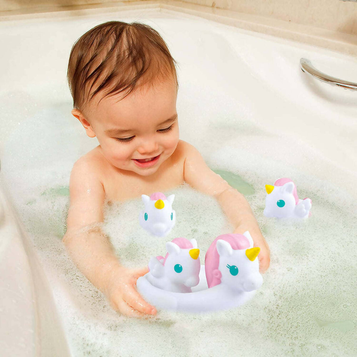 Playgo Toys Ent. Ltd - .- Splashy Unicorn Family