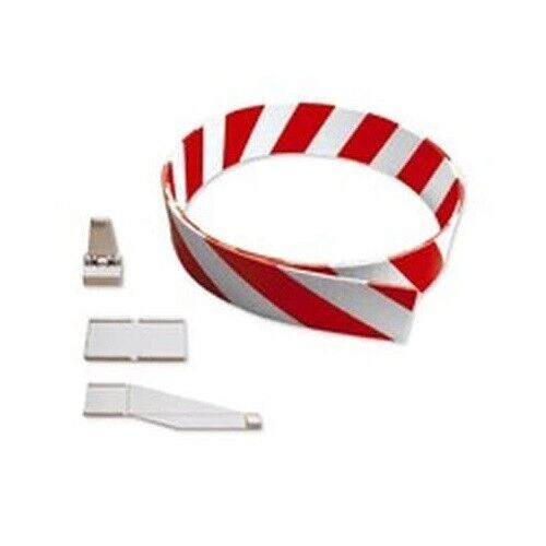 CARRERA - 1:24 TRACK ACCESSORIES - RED AND WHITE STRIPE GUARD RAIL 3MTRS