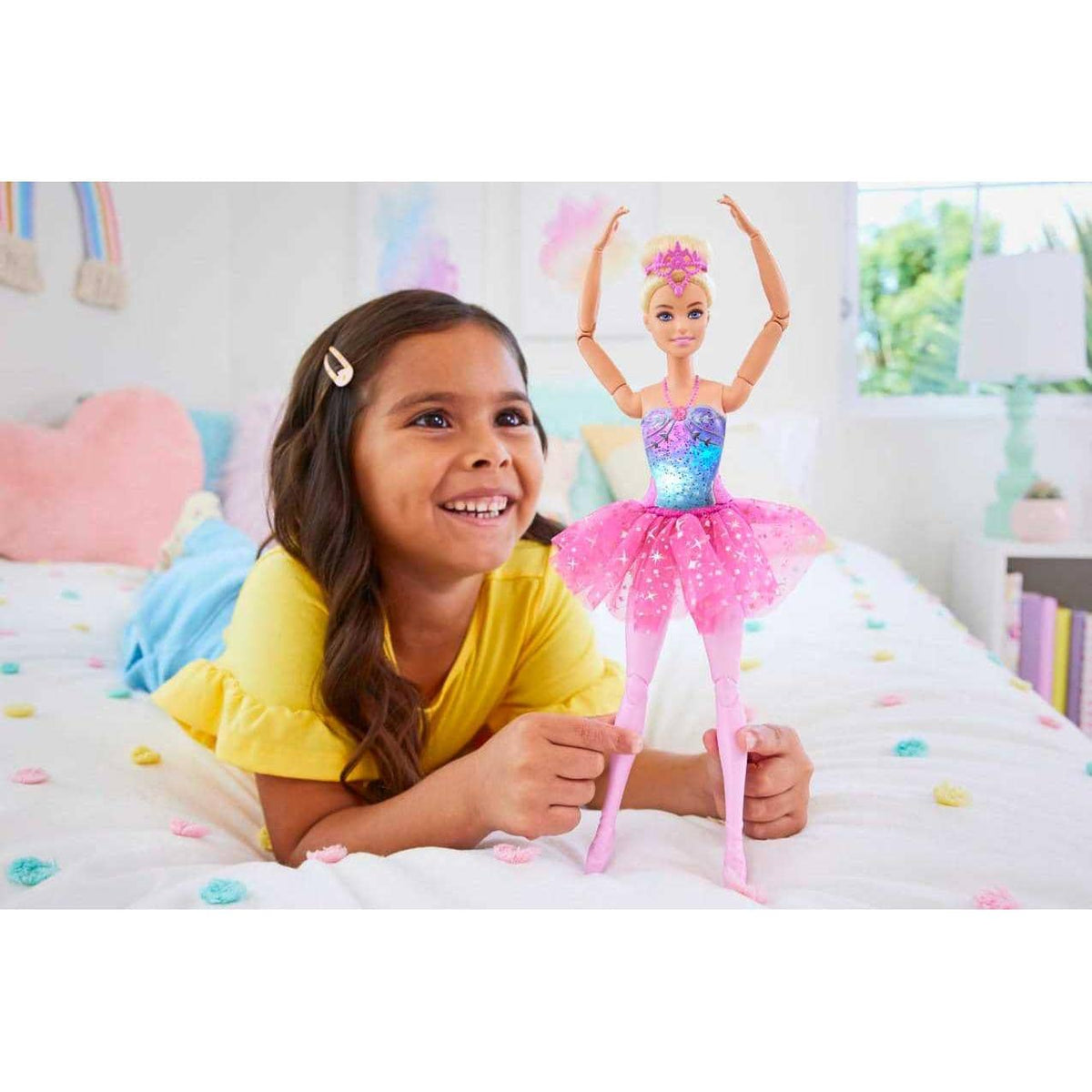 Barbie - Dreamtopia Twinkle Lights Ballerina Doll
