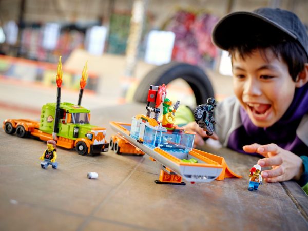 LEGO 60294 Stunt Show Truck - City Stuntz - Image 10
