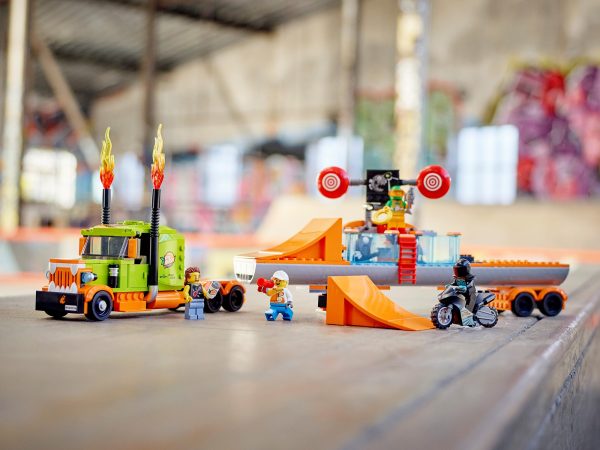 LEGO 60294 Stunt Show Truck - City Stuntz - Image 3