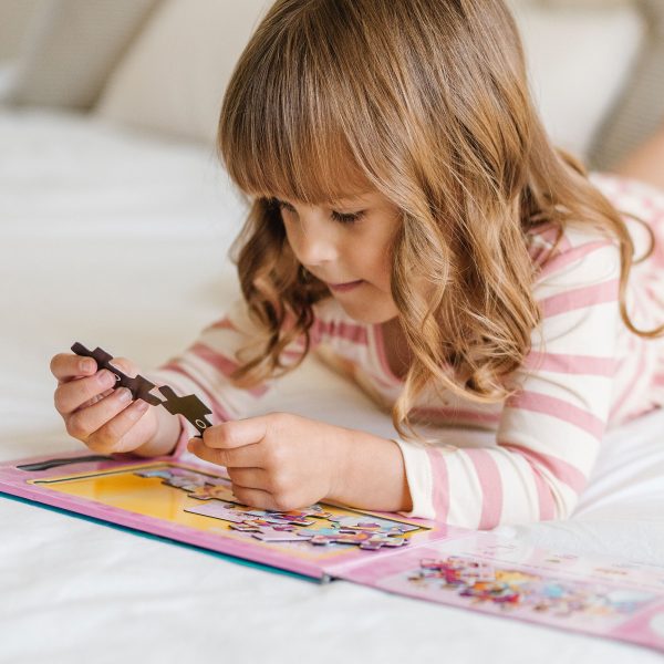 Melissa & Doug - Take Along Magnetic Jigsaw Puzzles - Princesses - Image 5