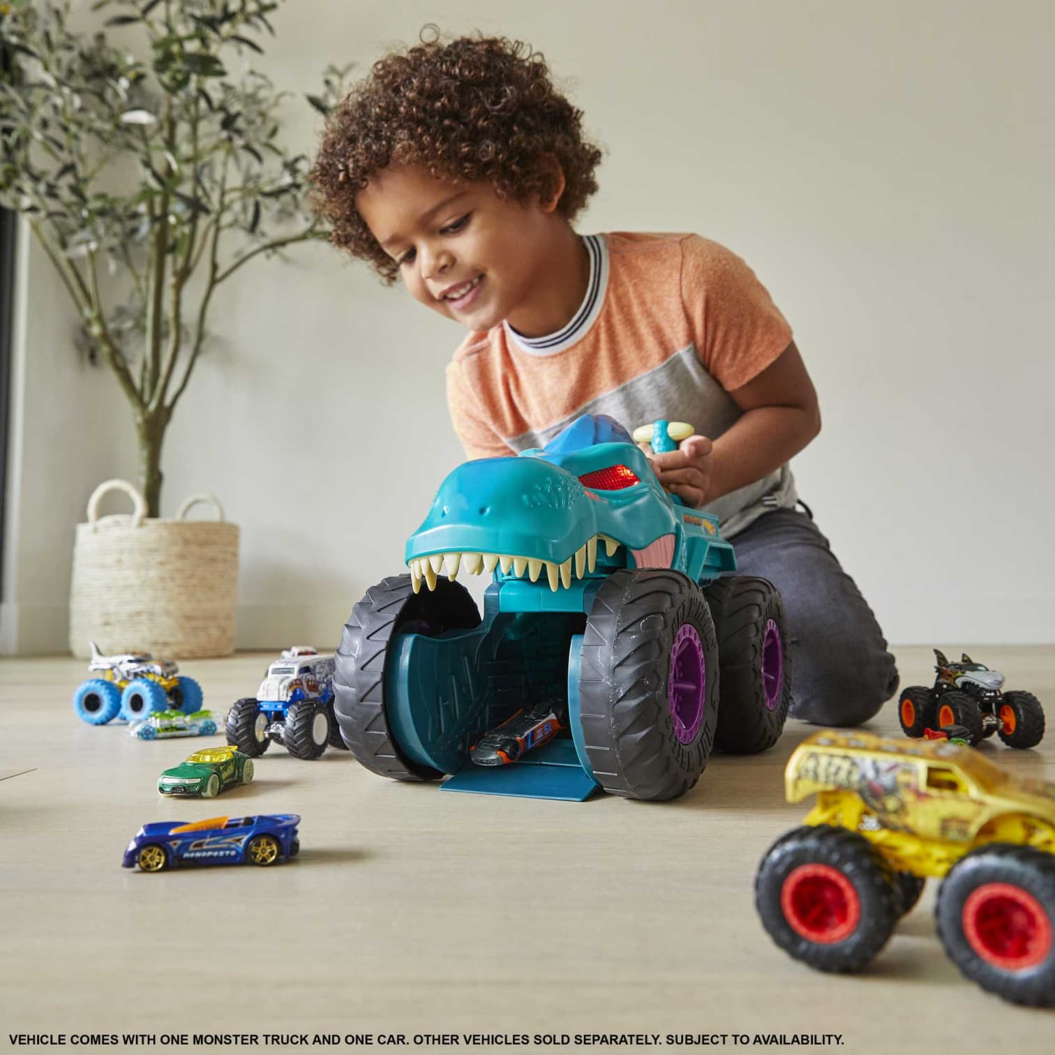 Hot Wheels® - Monster Trucks Car Chompin Mega-wrex Vehicle Mattel - Image 2