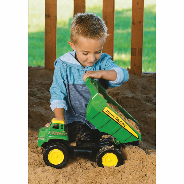 15'' Big Scoop Dump Truck with Sand Tools - Image 3