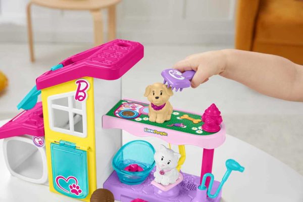 Barbie® Play and Care Pet Spa by Little People® - Image 10