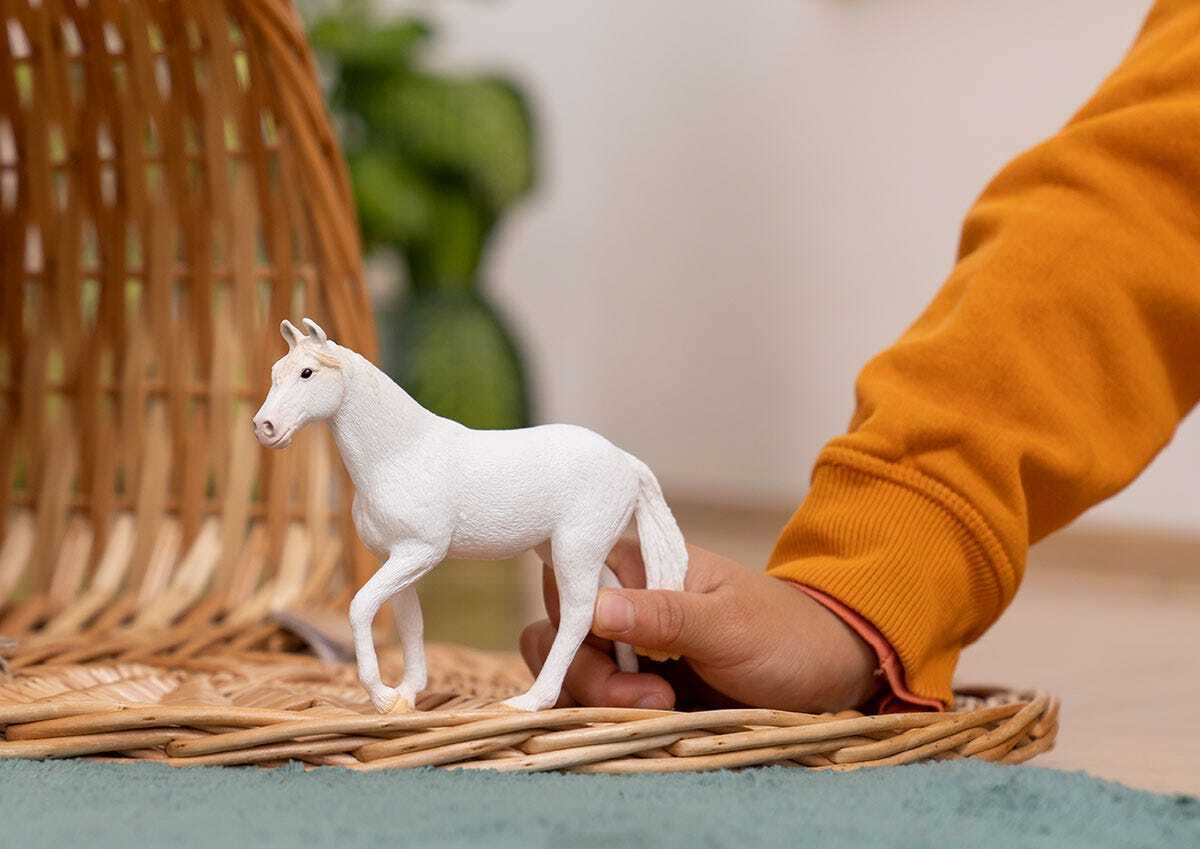 Schleich - Camarillo Mare - Farm World - Image 2