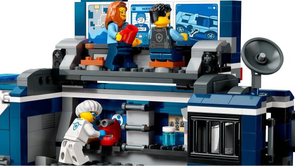 LEGO 60418 Police Mobile Crime Lab Truck - City - Image 4