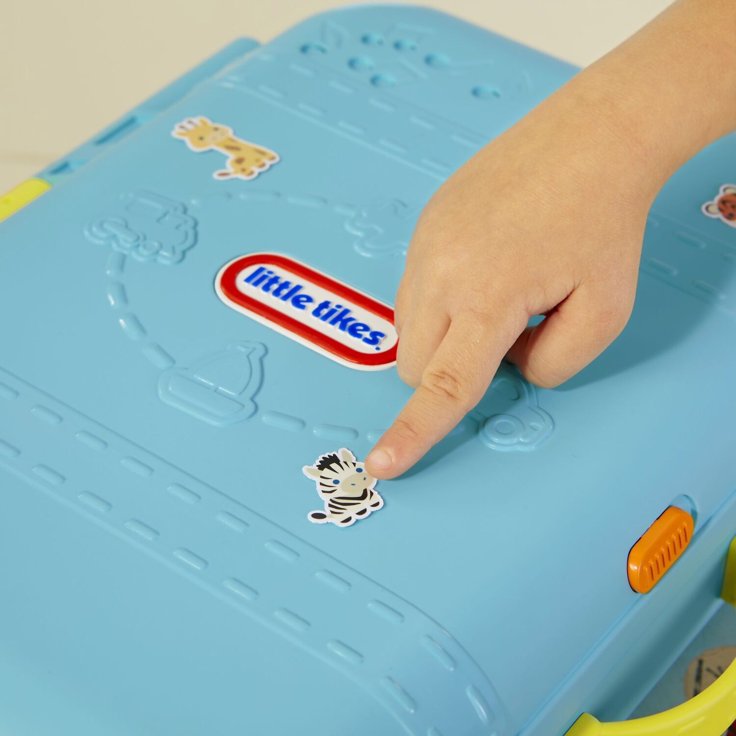 Little Tikes - Learning Activity Suitcase - Image 5