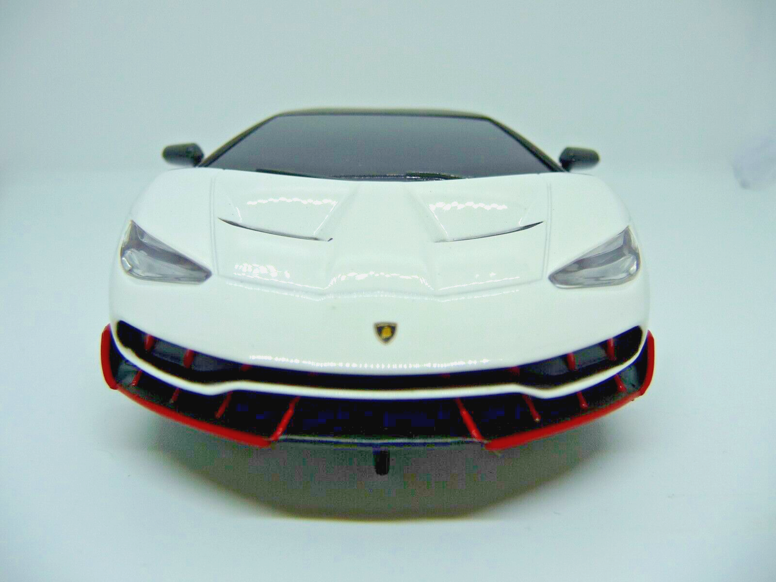 Scalextric C4087 1:32 Lamborghini Centenario WHITE Slot Car Suit Carrera - Image 5