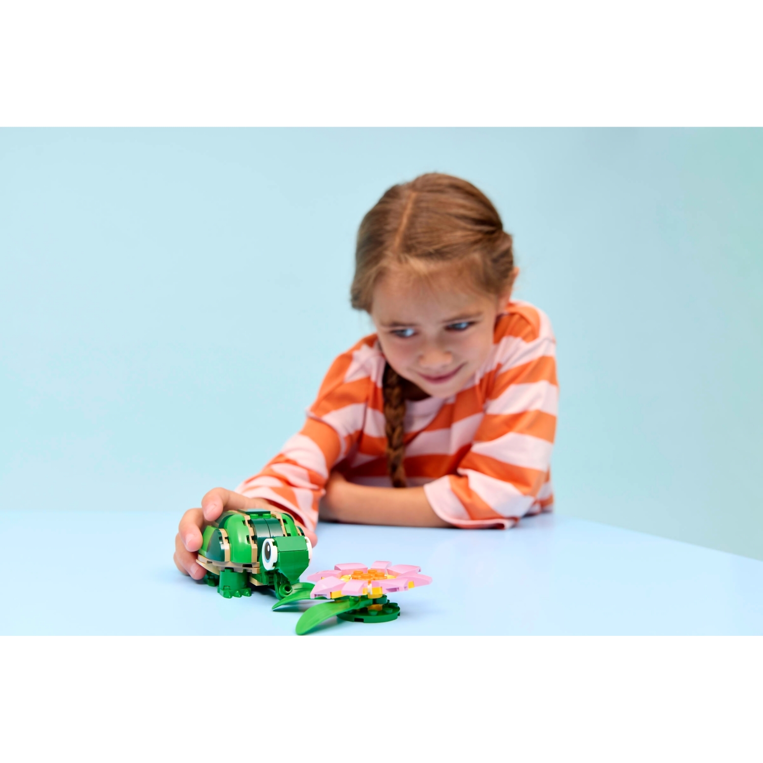 LEGO 31377 Turtle with a Water Lily Flower - Creator 3-in-1 - Image 7