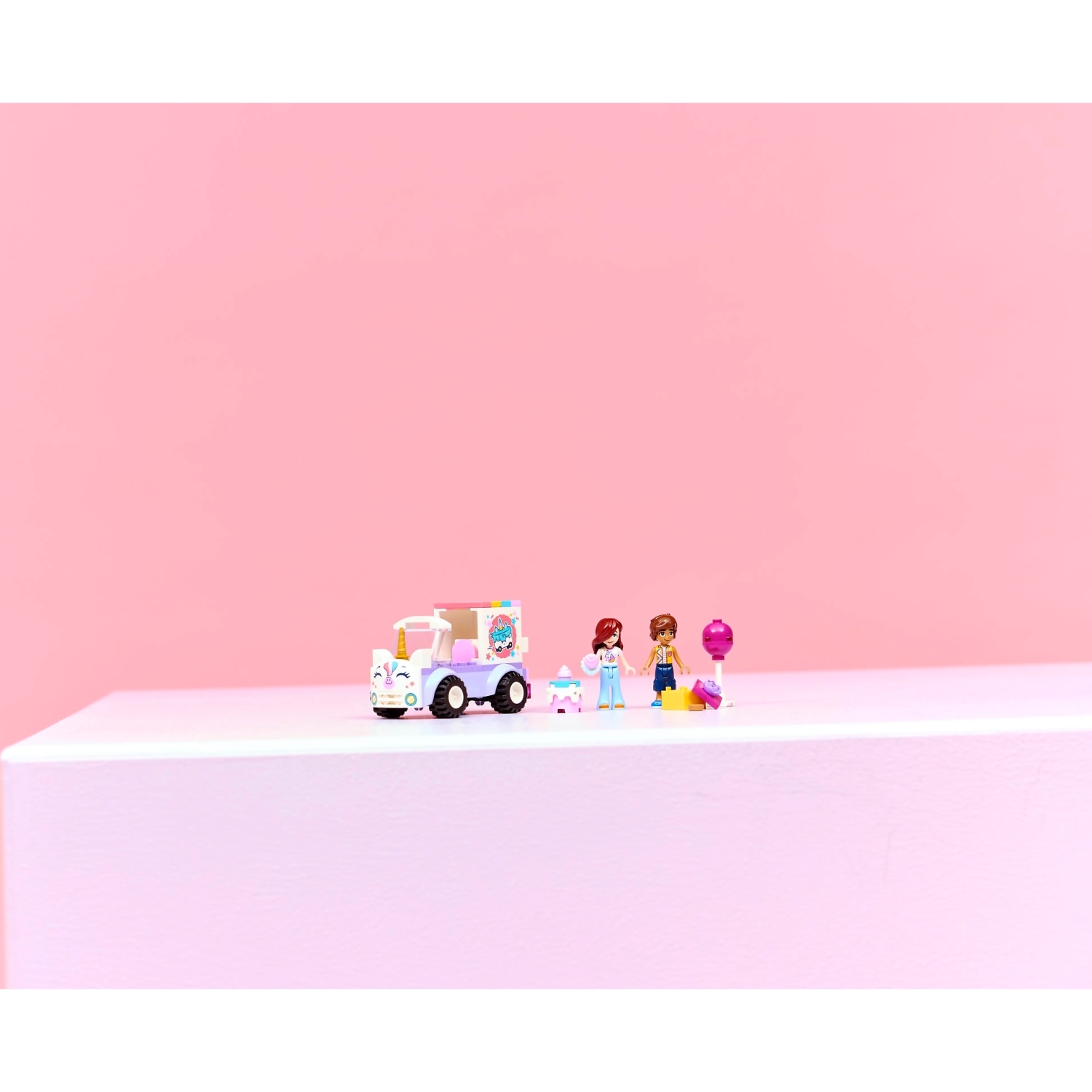 LEGO 42675 Unicorn Cake Delivery Car - Friends 4+ - Image 8