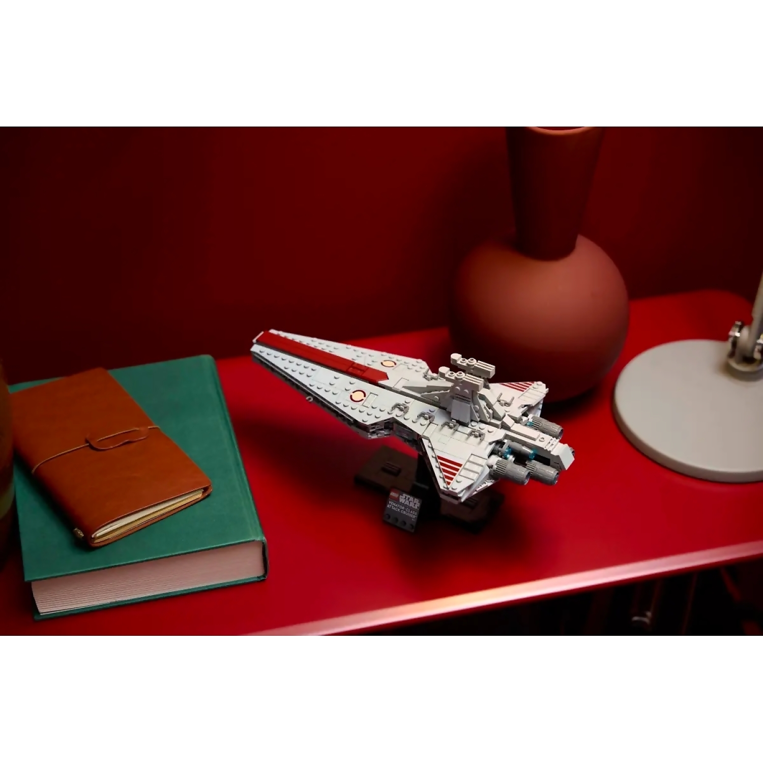 LEGO 75441 Venator-Class Attack Cruiser™ - Star Wars - Image 8