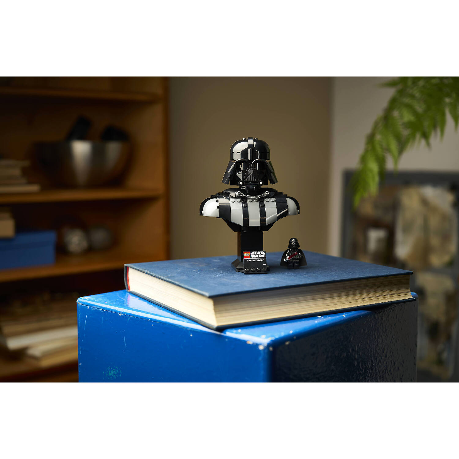 LEGO 75439 Darth Vader™ Bust - Star Wars - Image 12