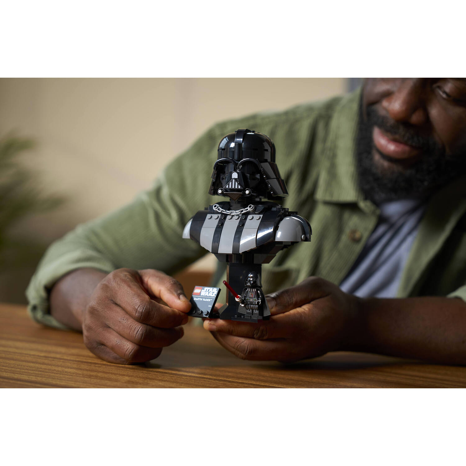 LEGO 75439 Darth Vader™ Bust - Star Wars - Image 7