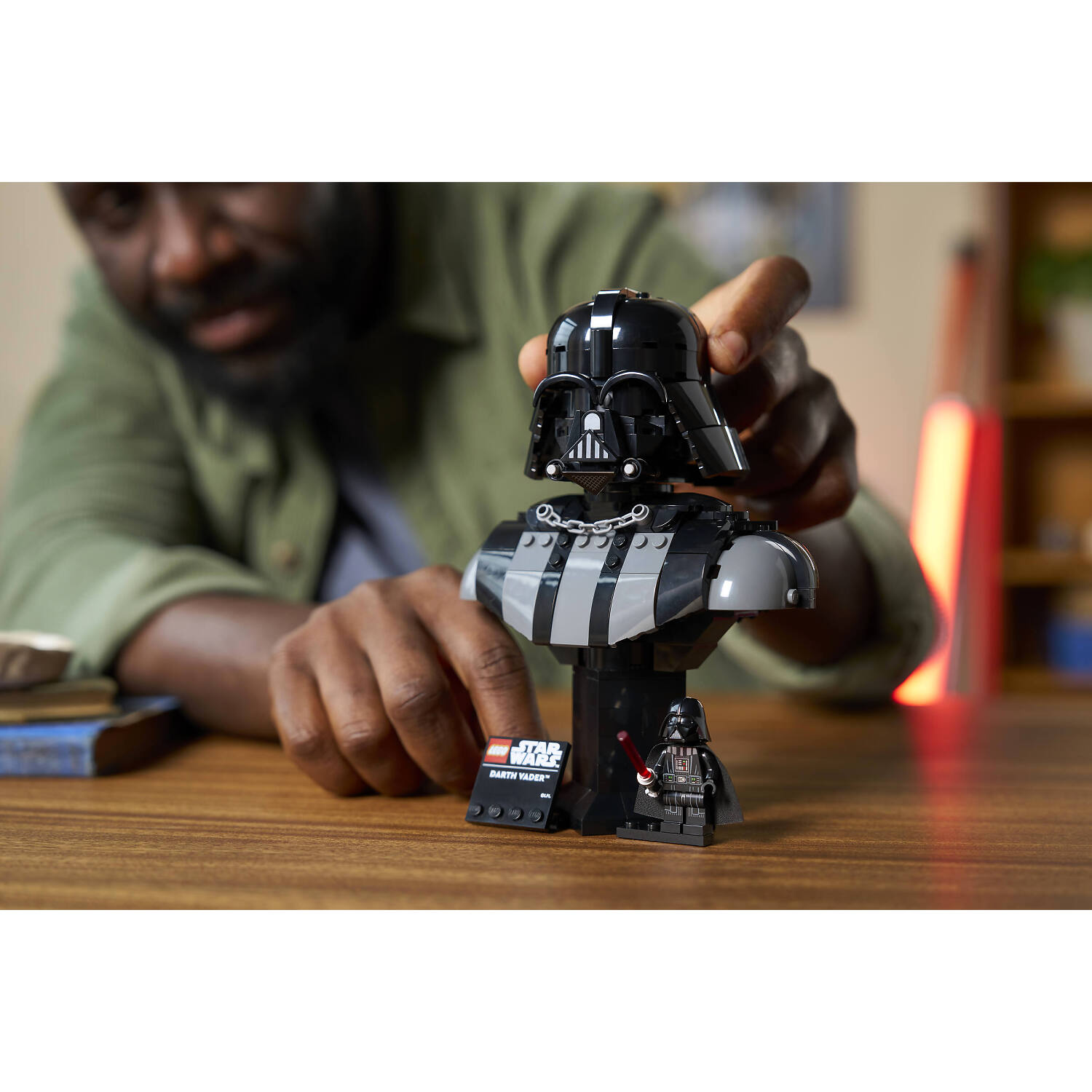 LEGO 75439 Darth Vader™ Bust - Star Wars - Image 9