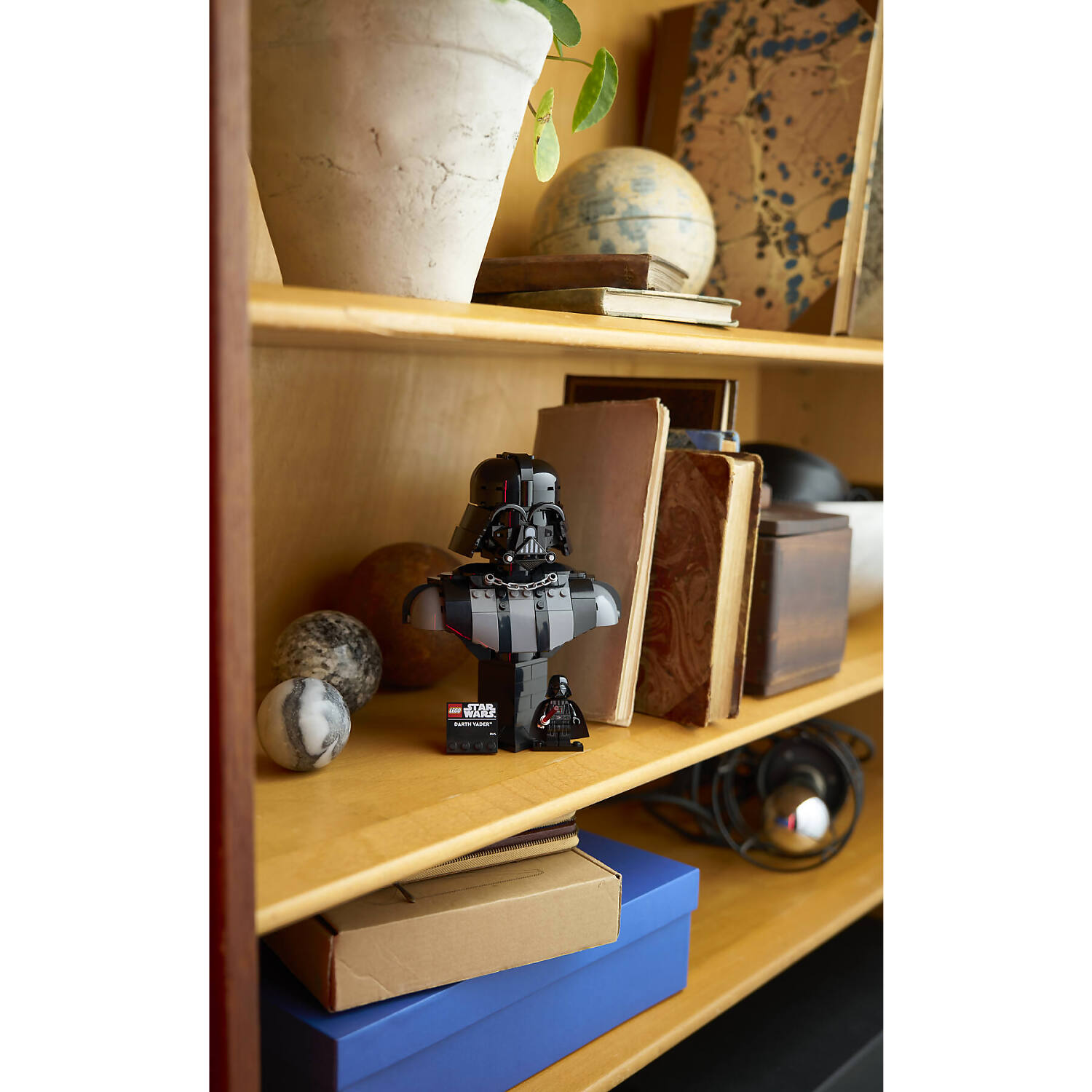 LEGO 75439 Darth Vader™ Bust - Star Wars - Image 10